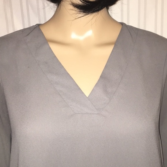 Women's Charming Charlie Gray Blouse Size Small - Picture 2 of 11